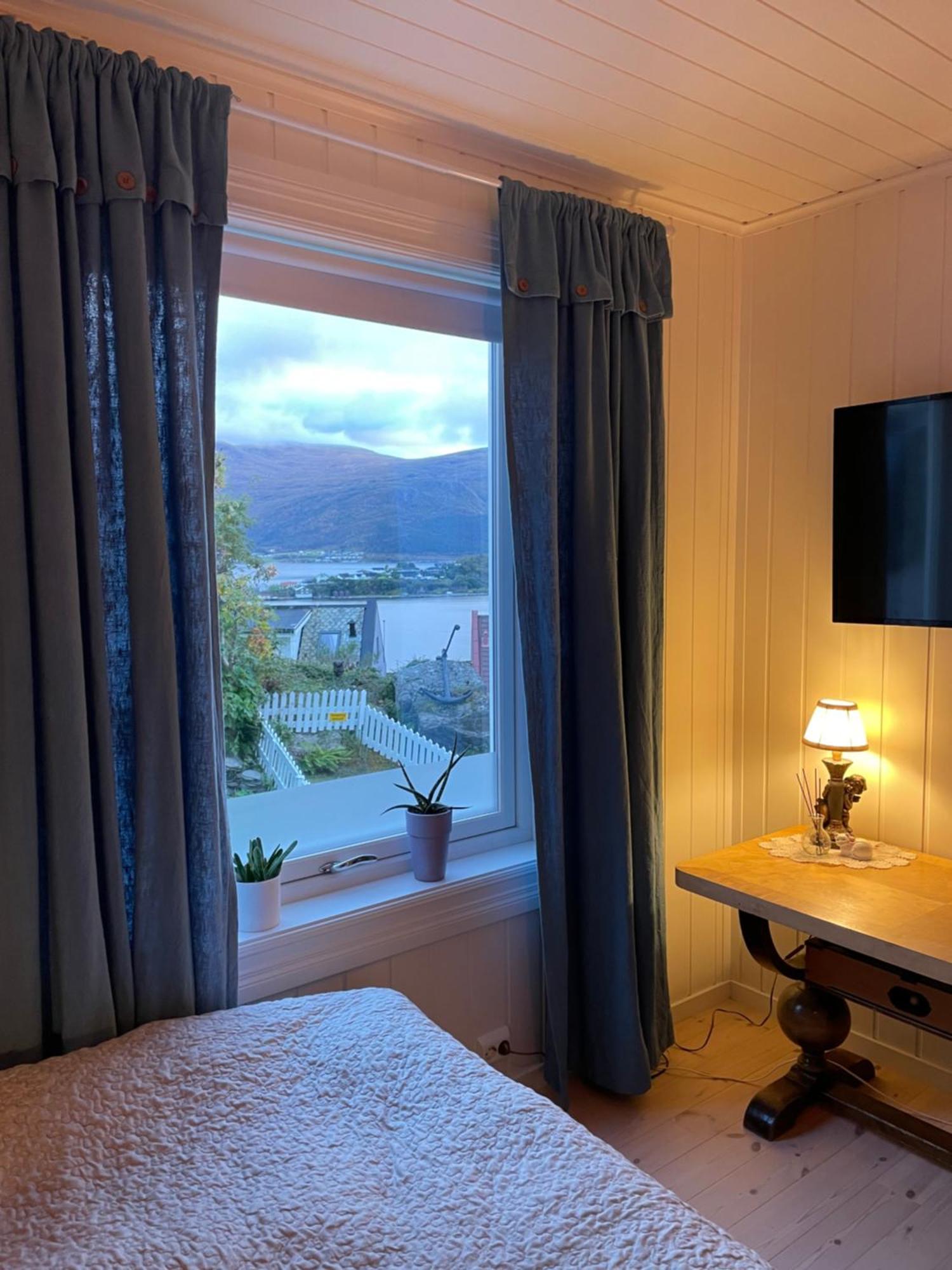 Koselig Leilighet I Sentrum Ålesund Kültér fotó